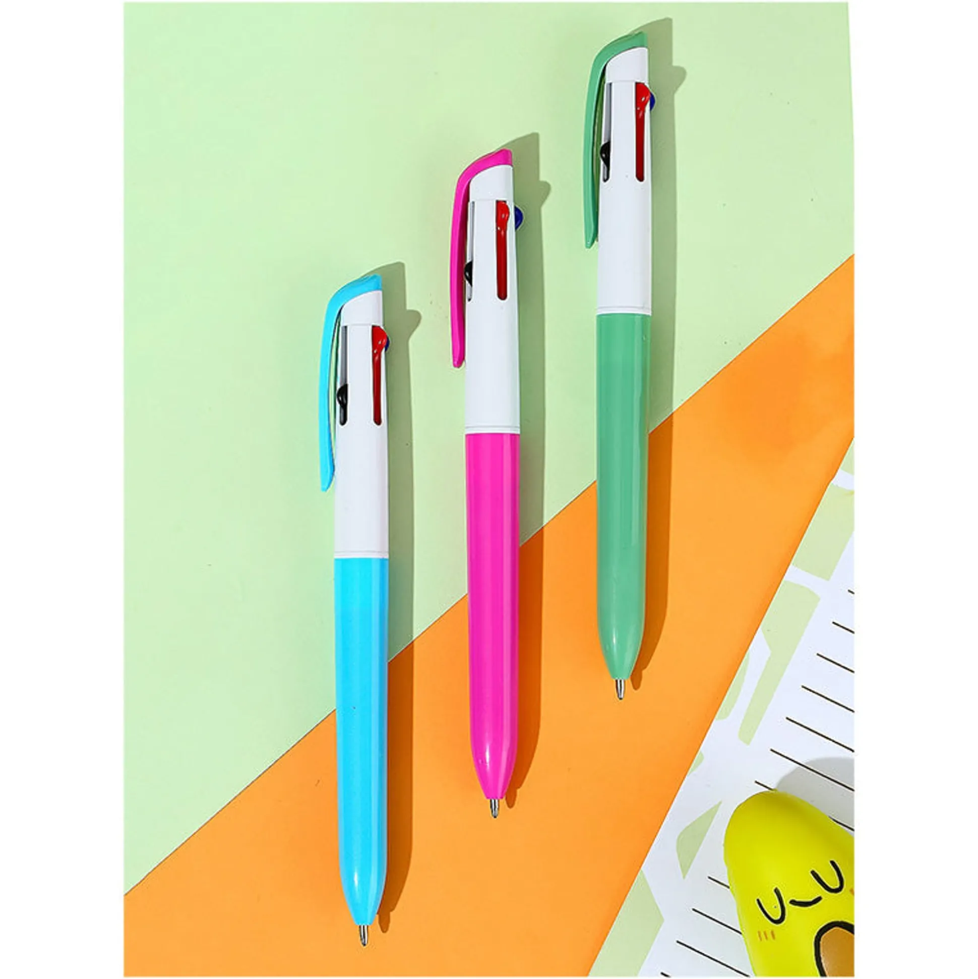 Penna Con 4 Colori Impugnatura Rosa